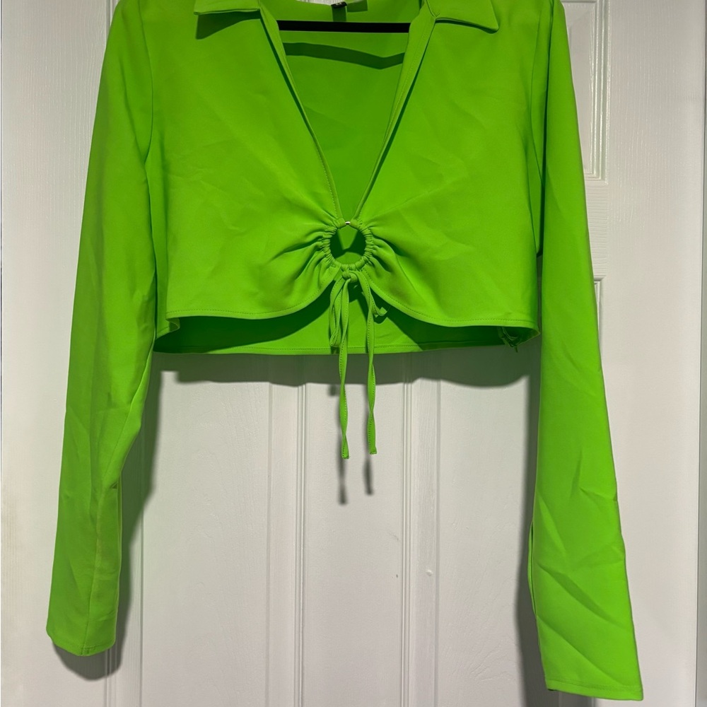 H&M neon green crop top
